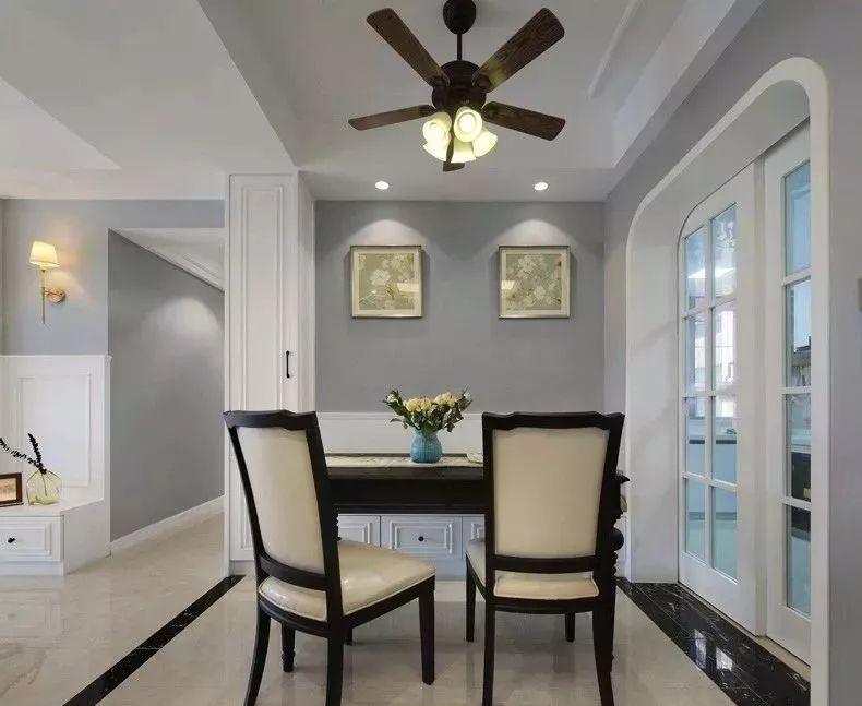 20万装128㎡实用简美风，餐厅就连20公分的墙面都不放过！