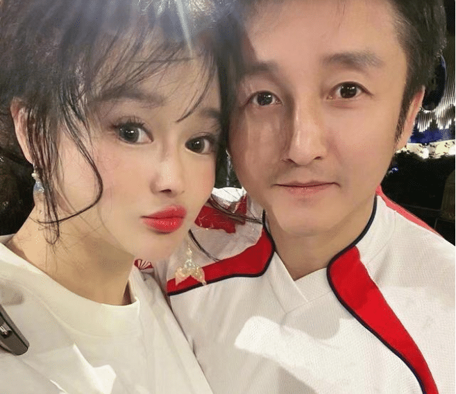 运动 拳王老婆拼四胎狂减肥，穿衣太暴露被批：穿了不如不穿