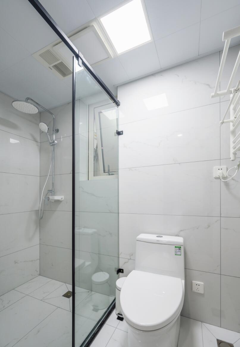 难怪现在装修都喜欢化繁为简!尝试过之后,才知道有多舒适