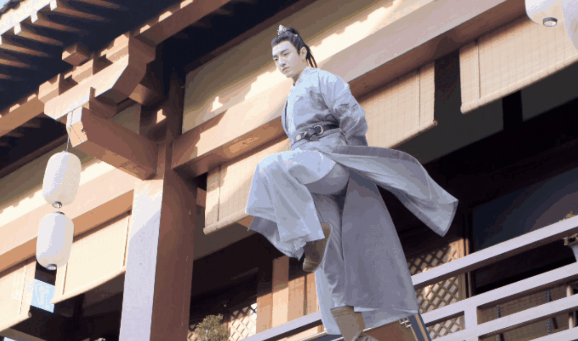 宣璐|女星宣璐罕晒马甲线，穿运动内衣大方秀肌肉，镜头下皮肤白到发光