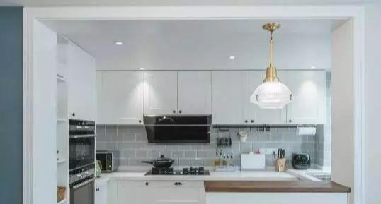 108平新房装修美极了,头次见阳台隔断这么装,卧室收纳更是一绝