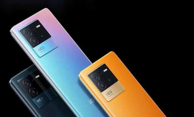 电池|骁龙8+独显，4700mAh电池+80W快充，2799花得很值