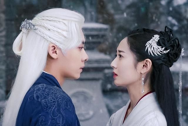 开端|1月国产剧扎堆，钟汉良李易峰新剧不达预期，《开端》牢牢霸屏