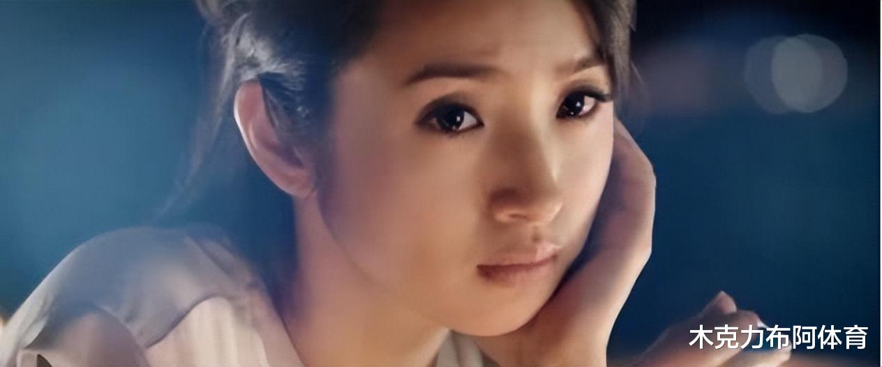 情侣|30岁了还能演学生的8位女星，穿上校服青春感觉就来了