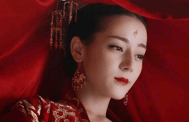 迪丽热巴|迪丽热巴龚俊双顶流出演《帝皇书》,男二是老熟人,网友:期待!