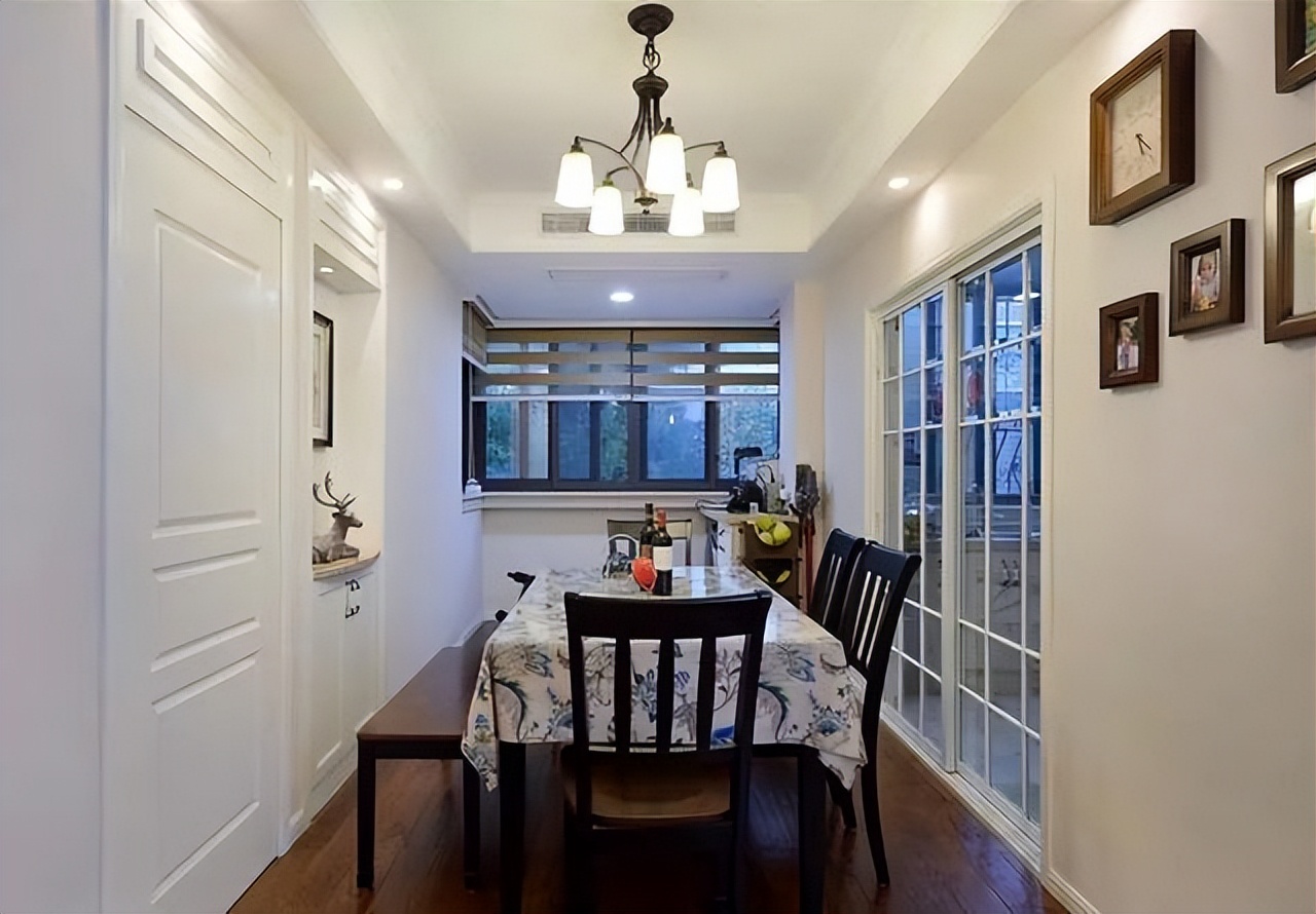 婚后入住新房,户型虽不太完美但是好在设计师强大,这效果贼喜欢