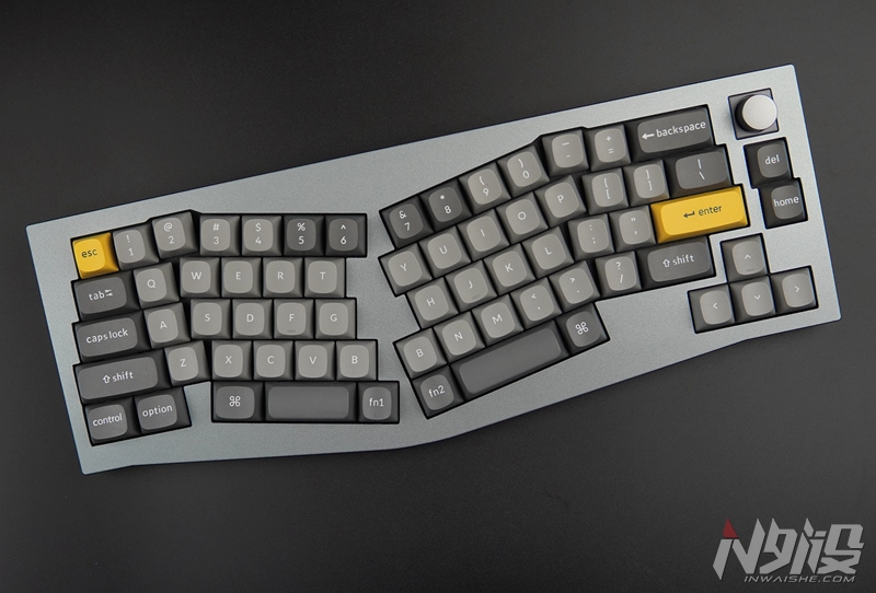 Keychron Q8 Alice配列人体工学机械键盘上手体验