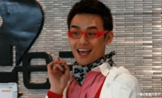 张小斐|母亲问王凯要200签名还要加上梅长苏,王凯:家里穷到靠卖照片赚钱