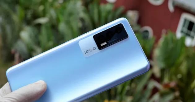 高通骁龙|值得捡漏的三款骁龙8Gne1手机，跑分均超过百万，流畅三年无压力