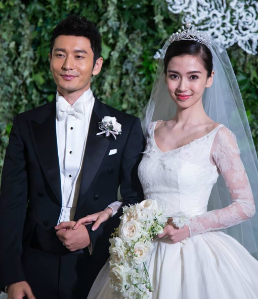 Angelababy|黄晓明深夜卡点为小海绵庆生，杨颖举动令人不安，网友：真离了？