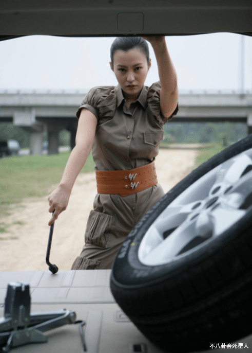 运河风流|年轻是性感尤物，中年成“壮实大妈”，郝蕾身材被低估，袁立绝了