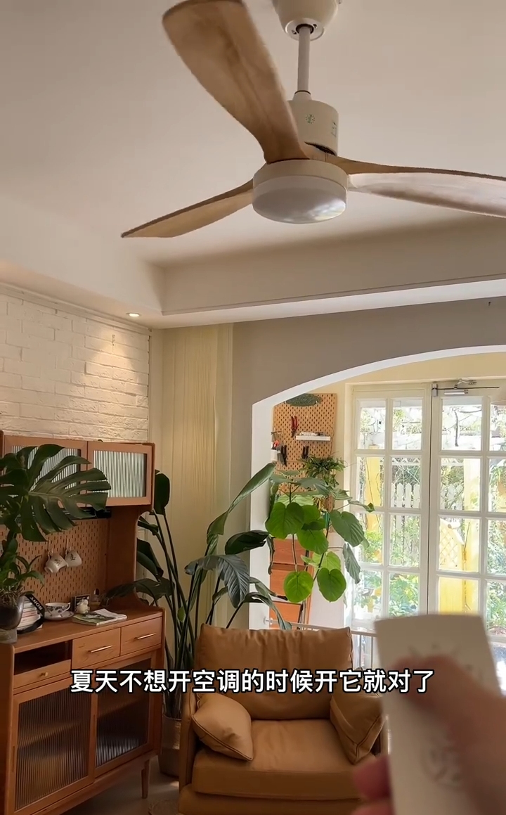 客厅|住不起大别墅,买栋一楼带花园的小洋房,也是个不错的选择