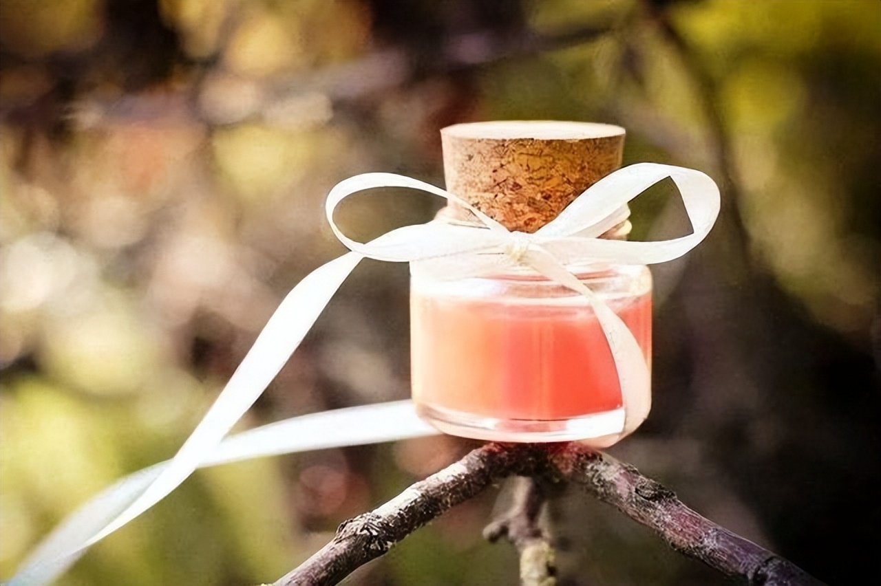 |人在单位,聪明人永远不会主动跟人聊这三个话题,会害了自己