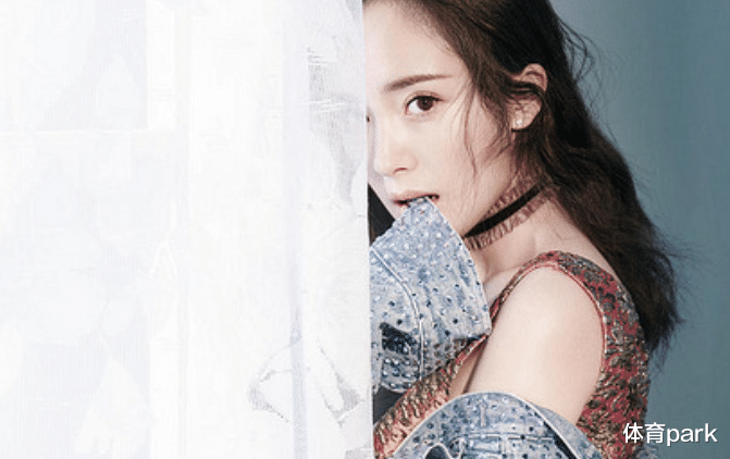 刘惜君|近日杨幂拍戏被网友们遇见，网友直呼：她身材真的很好！