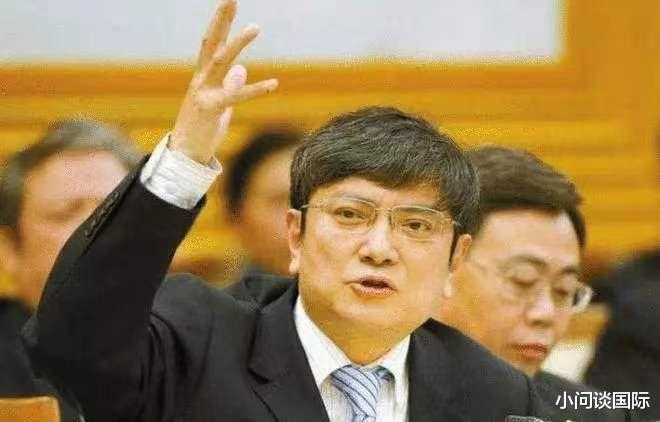 |郑强教授：易中天算什么？他配和我坐在一起？