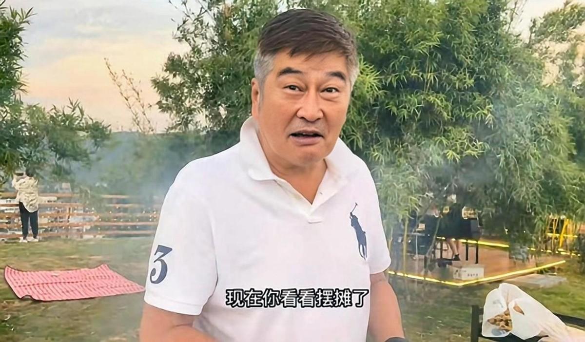 林威|知名港星林威摆摊卖烤串!穿名牌polo衫不怕脏,偶遇粉丝大方请客