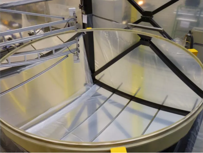 世界上最大的液体望远镜即将凝视宇宙
