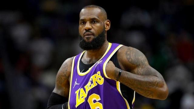 勒布朗·詹姆斯|拉科布官宣怀斯曼！76人坏消息，詹姆斯正式发声，考辛斯公开求职