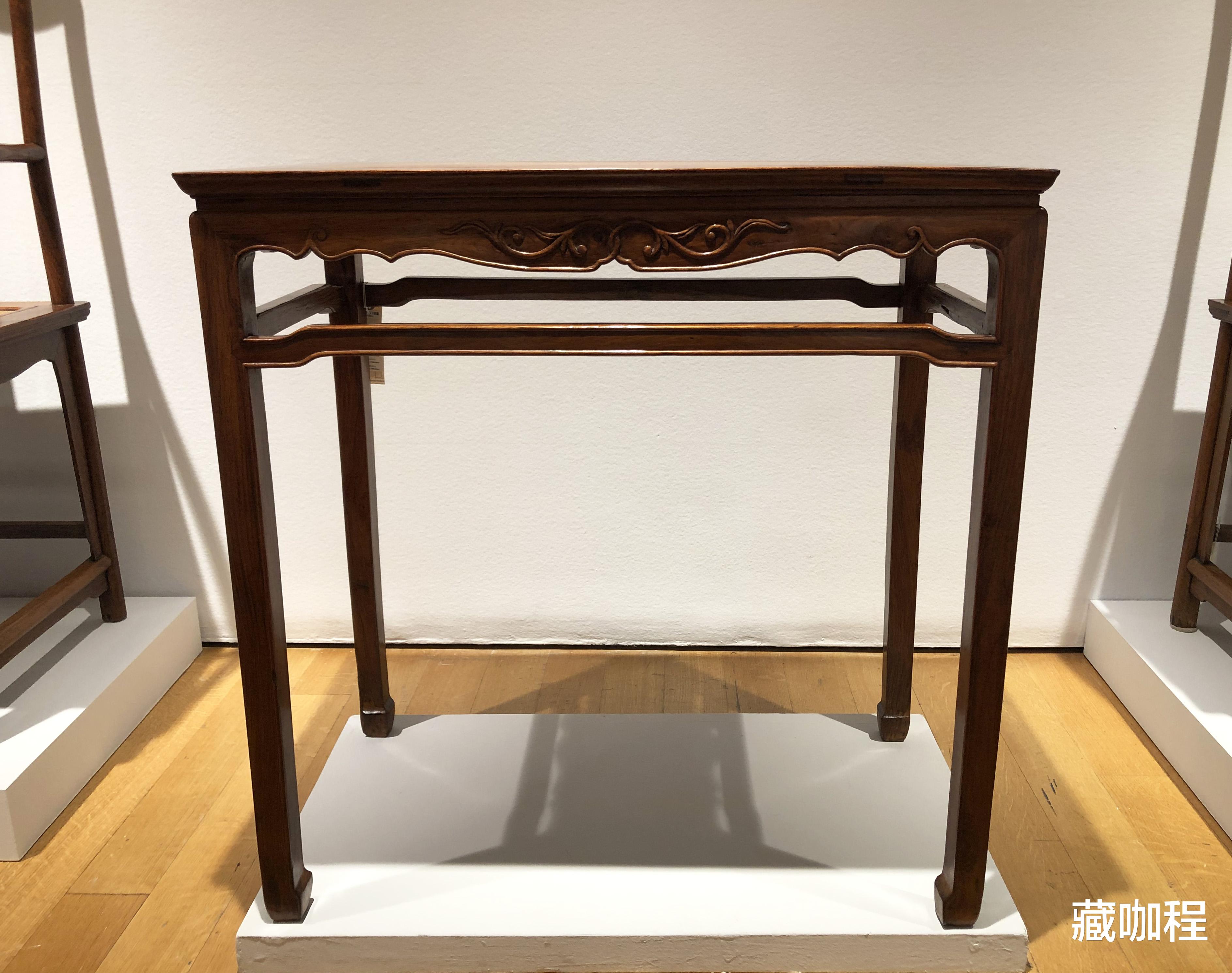 |宽度减半、焕然一新,黄花梨收藏中少有的桌型