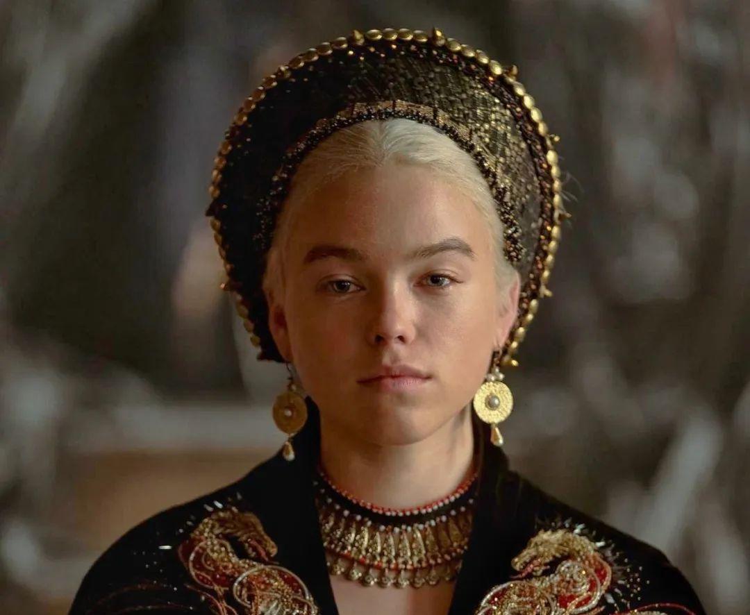 蒋勤勤|《龙之家族》里最养眼的男演员，法比安·法兰科