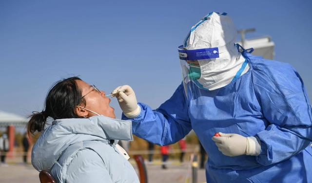 取消常态化核酸后，众多检测人员“何去何从”？资本早已做好安排？