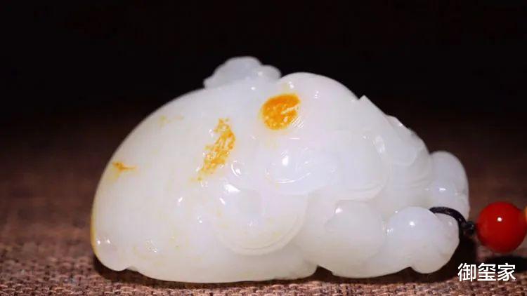 羊脂玉|珍贵的和田玉羊脂玉，这样鉴别