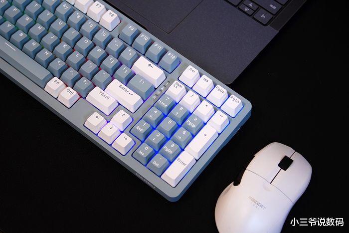 达尔优|达尔优A98机械键盘:三模连接、自研天空轴