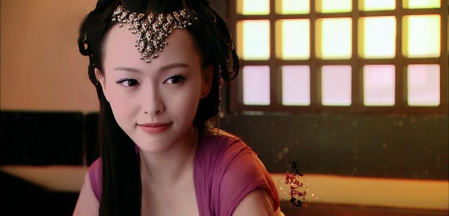 唐嫣|唐嫣直播仅200观众!脸部浮肿整容过度,网友:都是科技与狠活