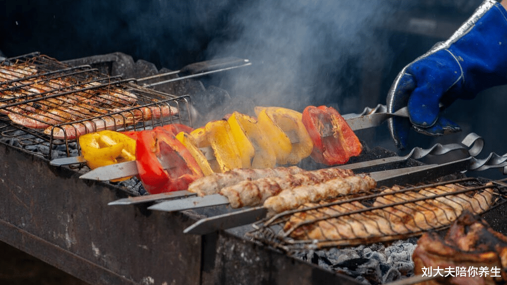 口臭|脾胃不和,容易反复破嘴、口臭,4种食物,或可清除胃火!