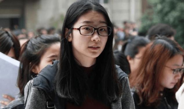 幼师|男生期待的“女友职业”排名,空姐排名不理想,最后一名有点意外