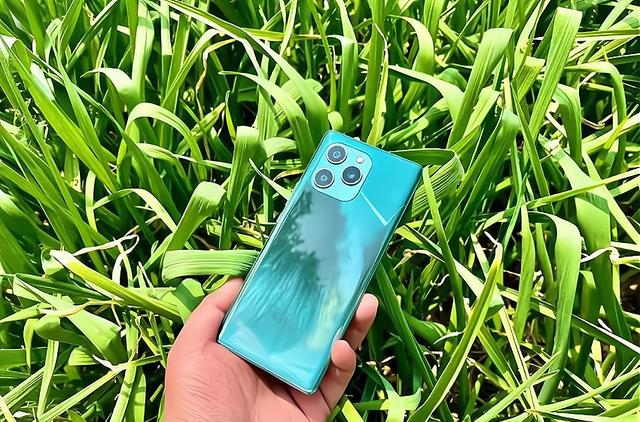 华为荣耀|荣耀内外兼修：外观超越iPhone13Pro，仅1799元！