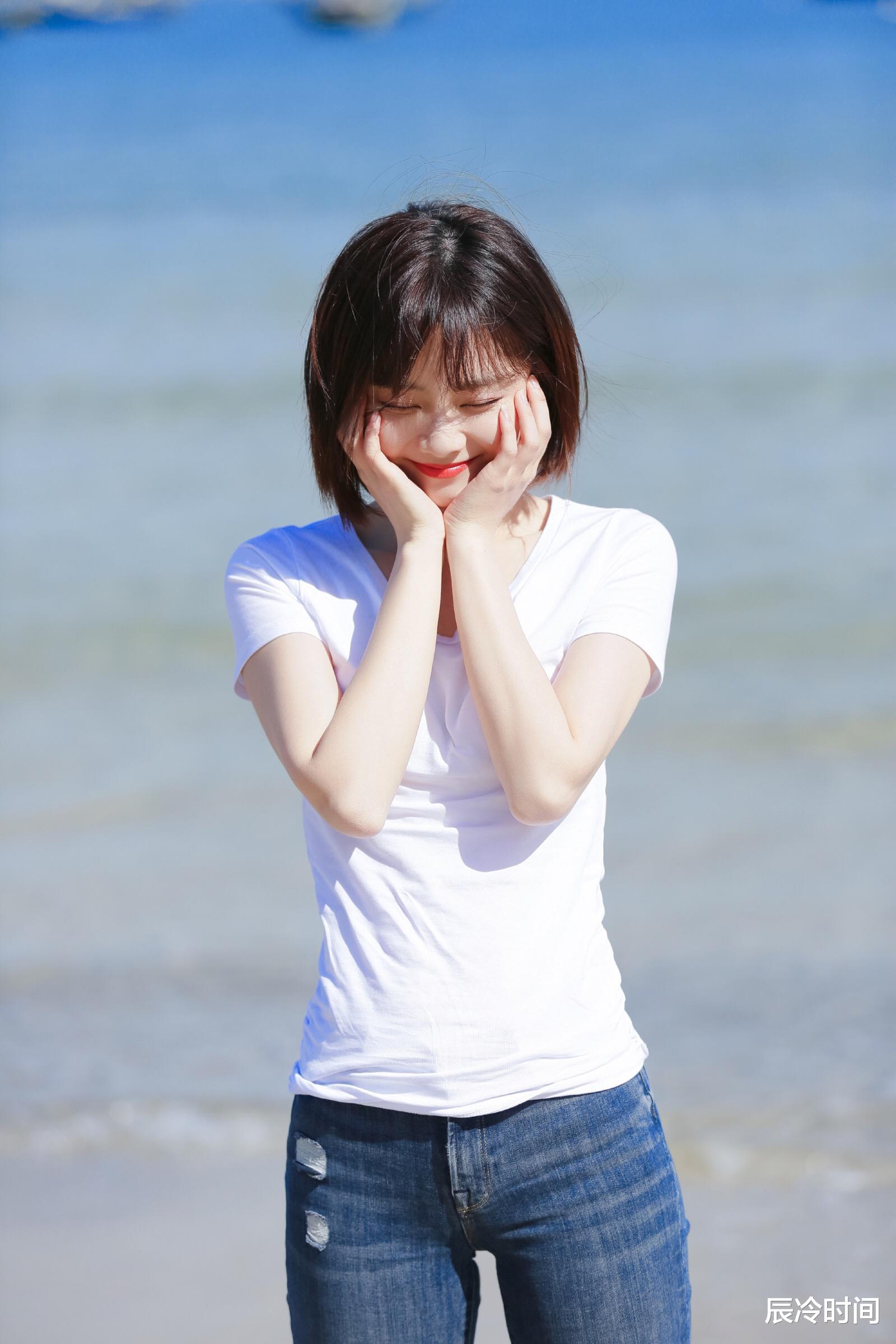 姐姐|余男的唇，李菲儿的腰，谭松韵的臀，这6位中年女星的性感很高级