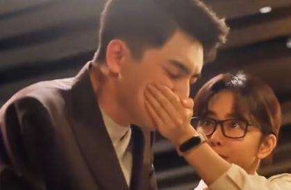 |因剧名耽误的好剧，谭松韵新剧首播即爆，满屏笑点让你笑出腹肌