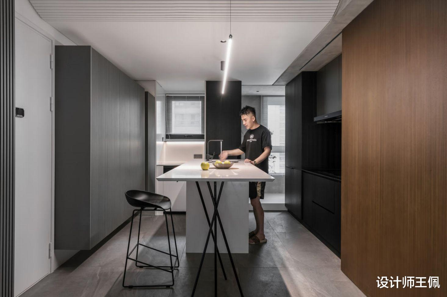 北京80后独居男孩的理性家,60㎡空间和猫咪共享,舒服又自由