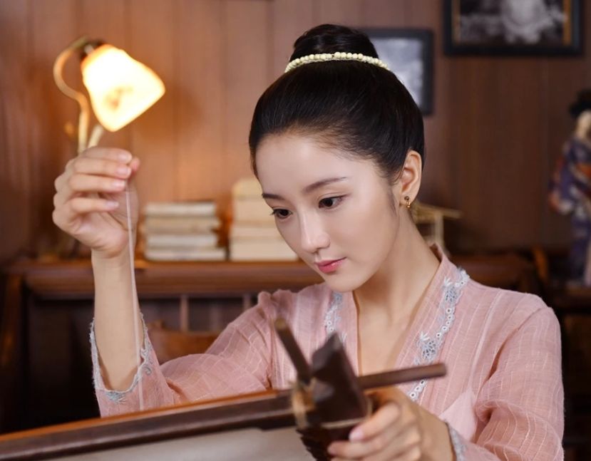 罗云熙|追光者上线长月烬明将播,罗云熙再接一部力作,弟控团队必出精品