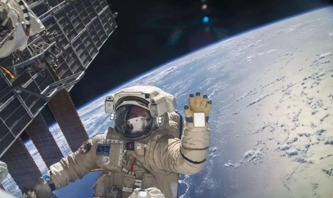 在太空,为何这种病见到女宇航员就好了?为何回地球后不许怀孕?