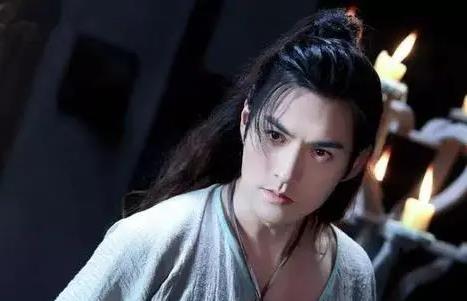 肖战|网路提及“古装美男”TOP 10：龚俊客行第六，肖战魏无羡竟才第五