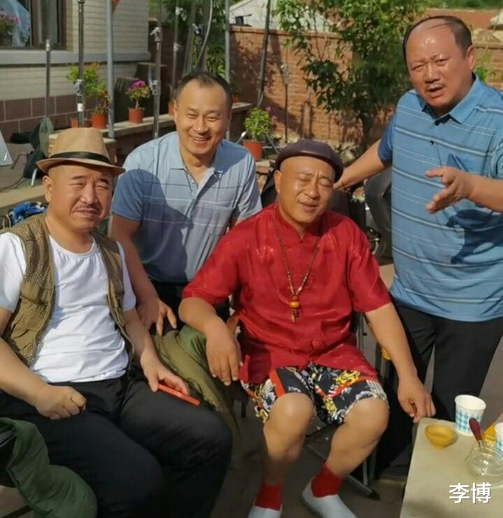 赵本山|翅膀硬了？比赵本山还狠！拜师要交200万，演出收入要上交一半