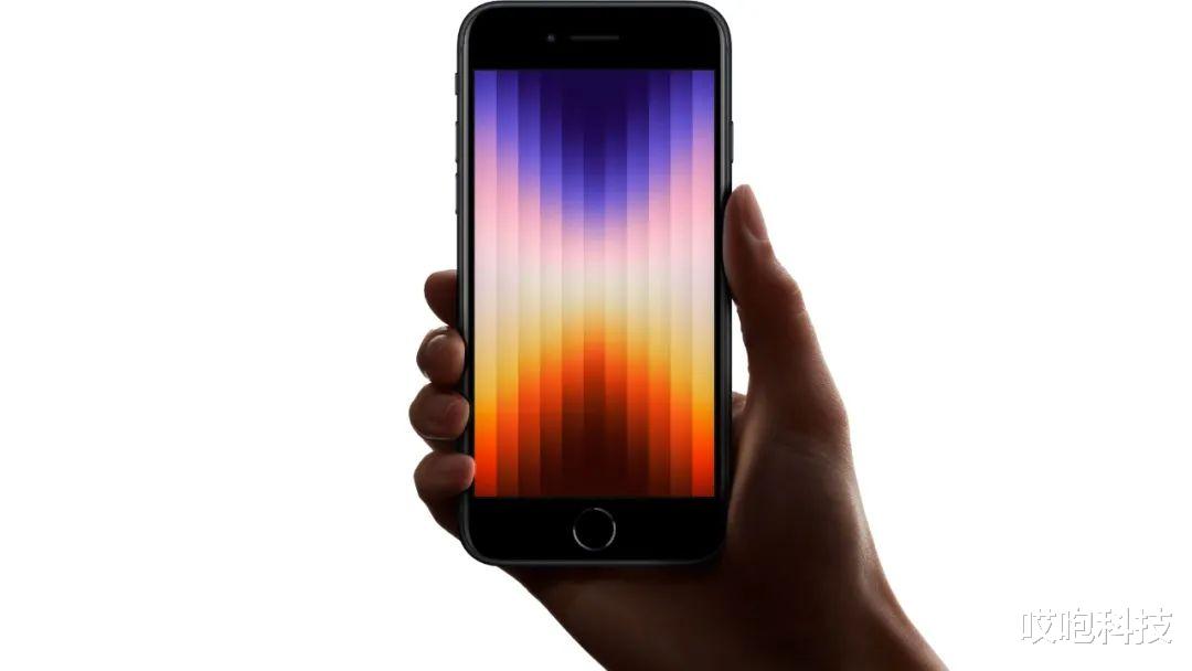 小屏|iPhone SE3 问题太大,小屏手机彻底翻车了...