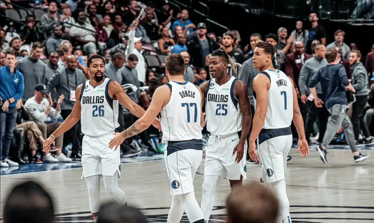 独行侠任人唯亲,3换3报价湖人,威少可助东契奇夺得MVP