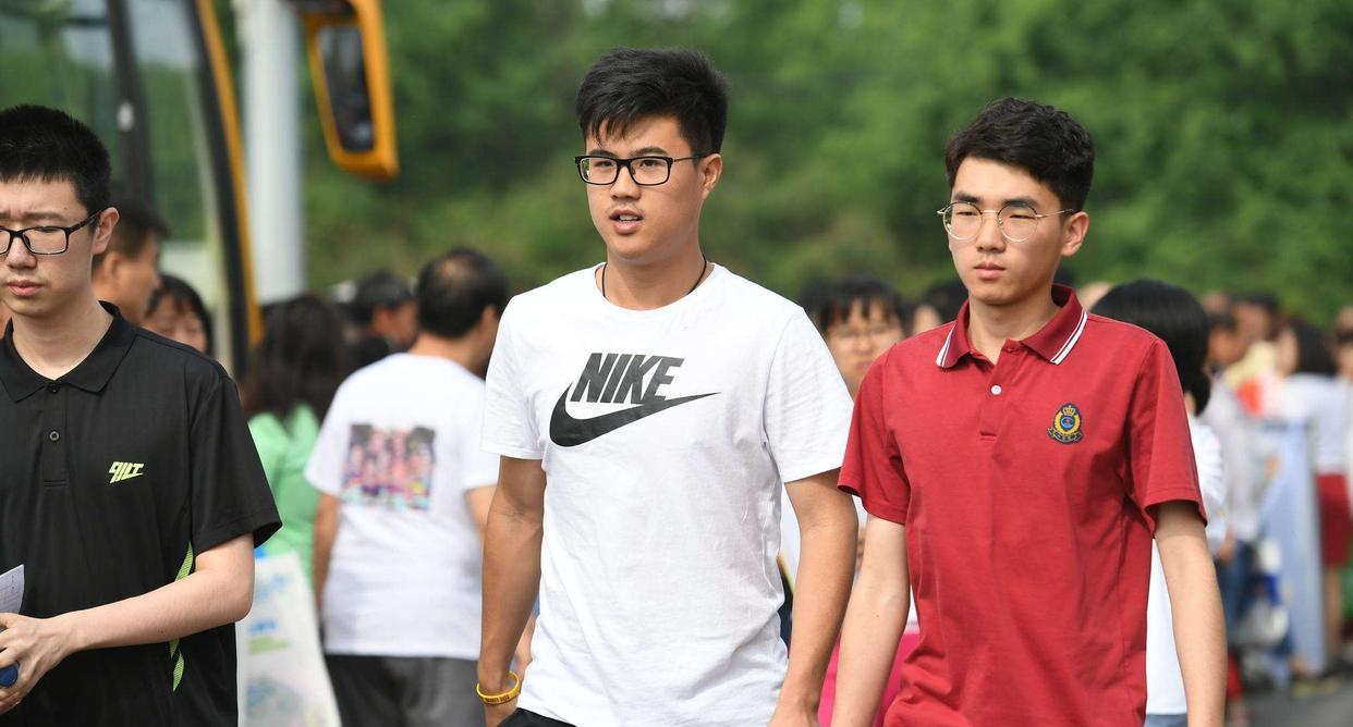 求职|“本科都考不上，哪来的勇气看不起名校生”，高材生这话引人深思