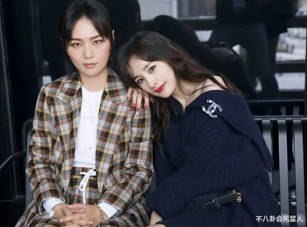 赵丽颖|娱乐圈也有真友情,从赵丽颖到张艺兴,他们拥有的友情令人羡慕!