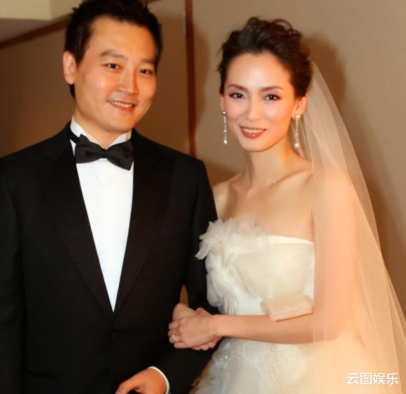 47岁郑秀珍近况曝光,离婚后独自带娃,自觉有经济能力无需找男友