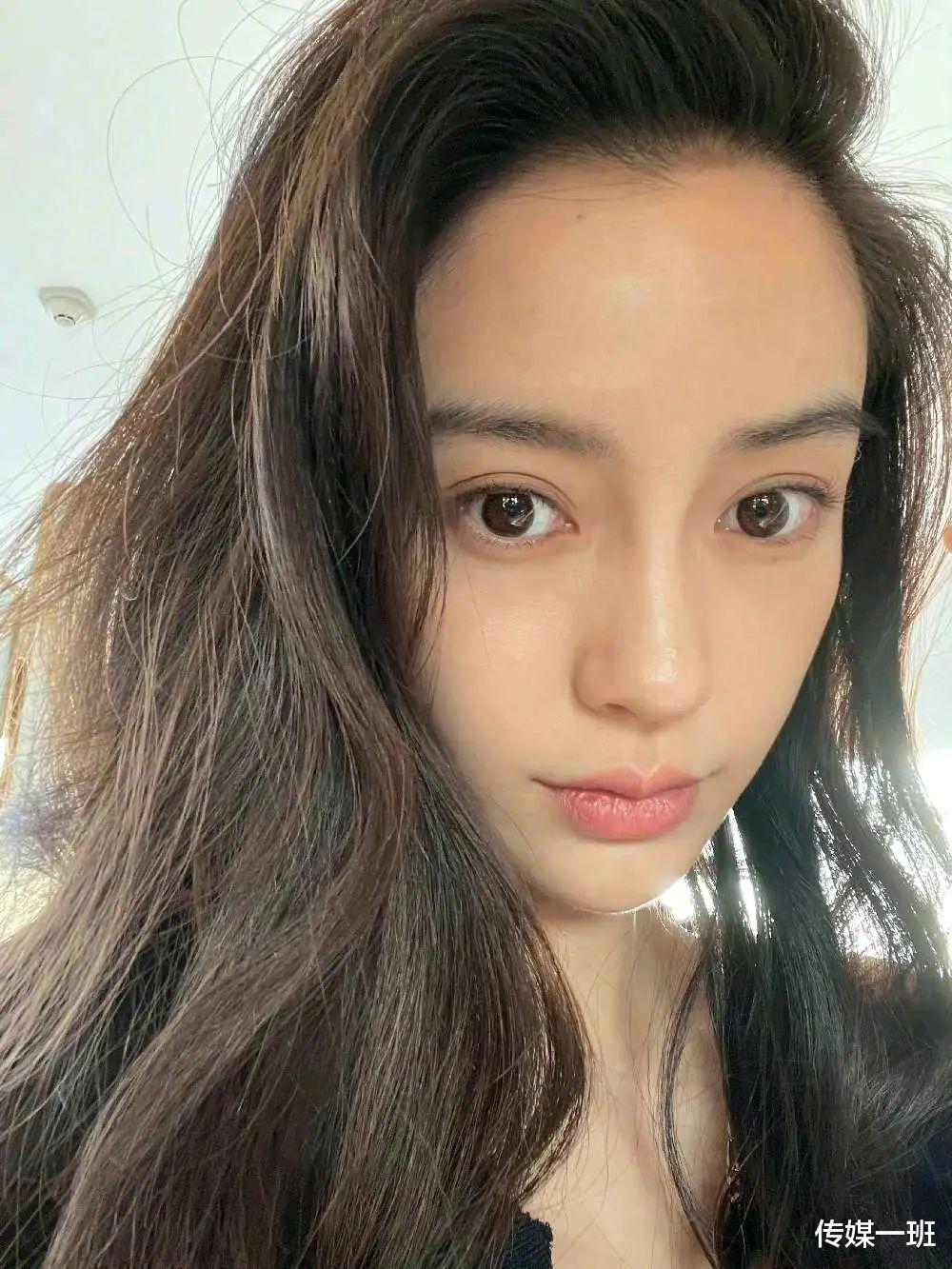 黄晓明|黄晓明恋情再上热搜,疑似为节目炒热度,前妻与绯闻女友同框比美