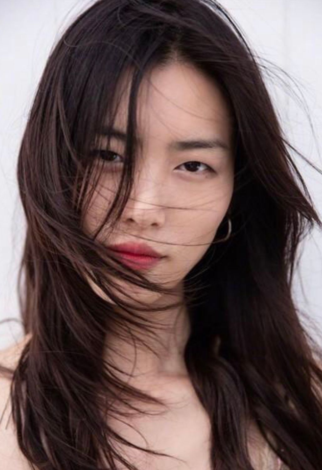 龚俊 没有刘雯的气质，别轻易尝试老土的“阿姨卷”，一般人真驾驭不了