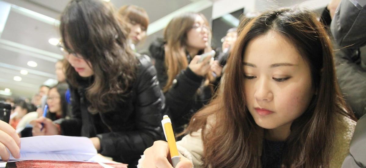 大学生|这类大学生“喜出望外”,有关部门通知,符合要求或可成为公务员