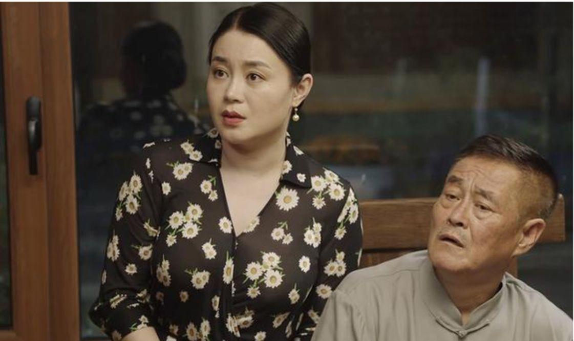 关婷娜|关婷娜：我与赵本山清清白白，被“疯狗”咬了是自己运气不好