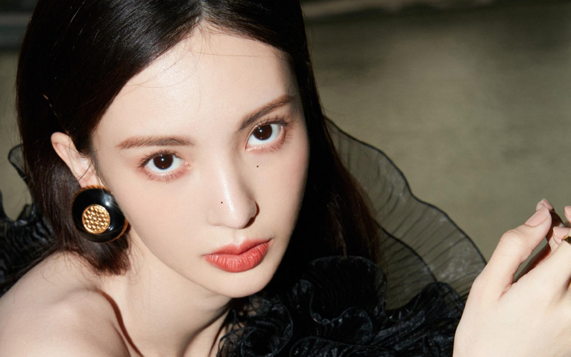 金晨|金晨四处巴结大佬求资源的瓜