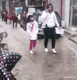 吴京|“嘎子哥”膨胀了？直播扬言投资《战狼3》，现场连线吴京被打脸