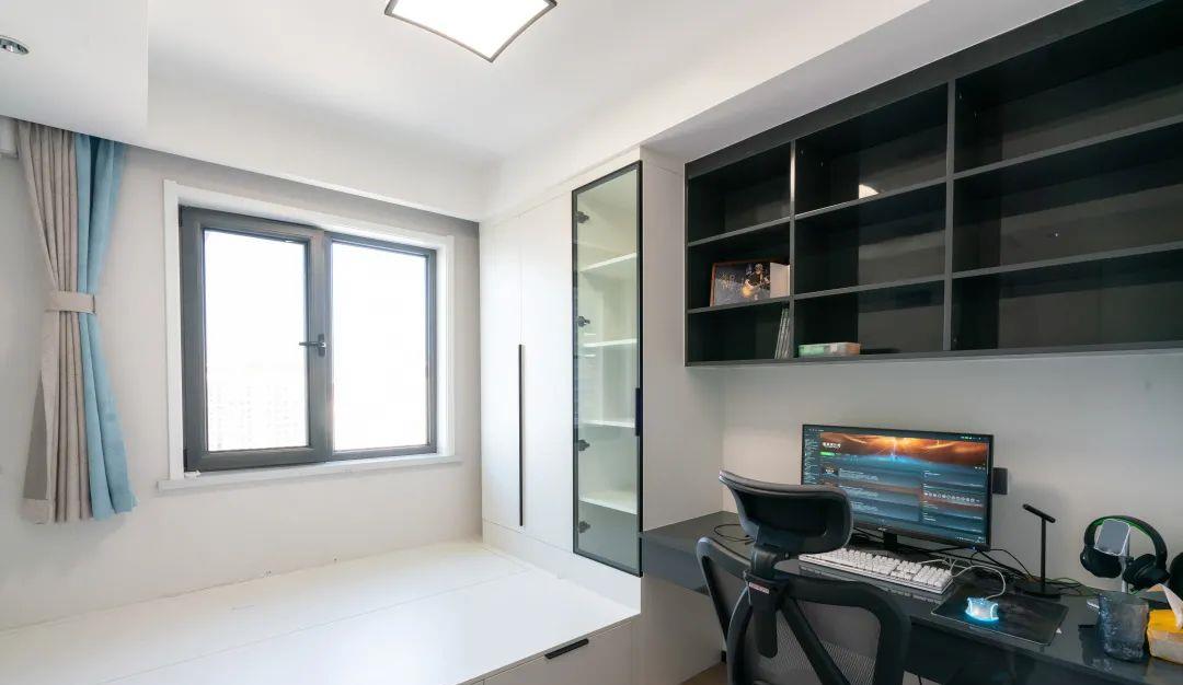 95㎡阳光暖居,入户以亚克力透明管做隔断,每天回家都充满惊喜!